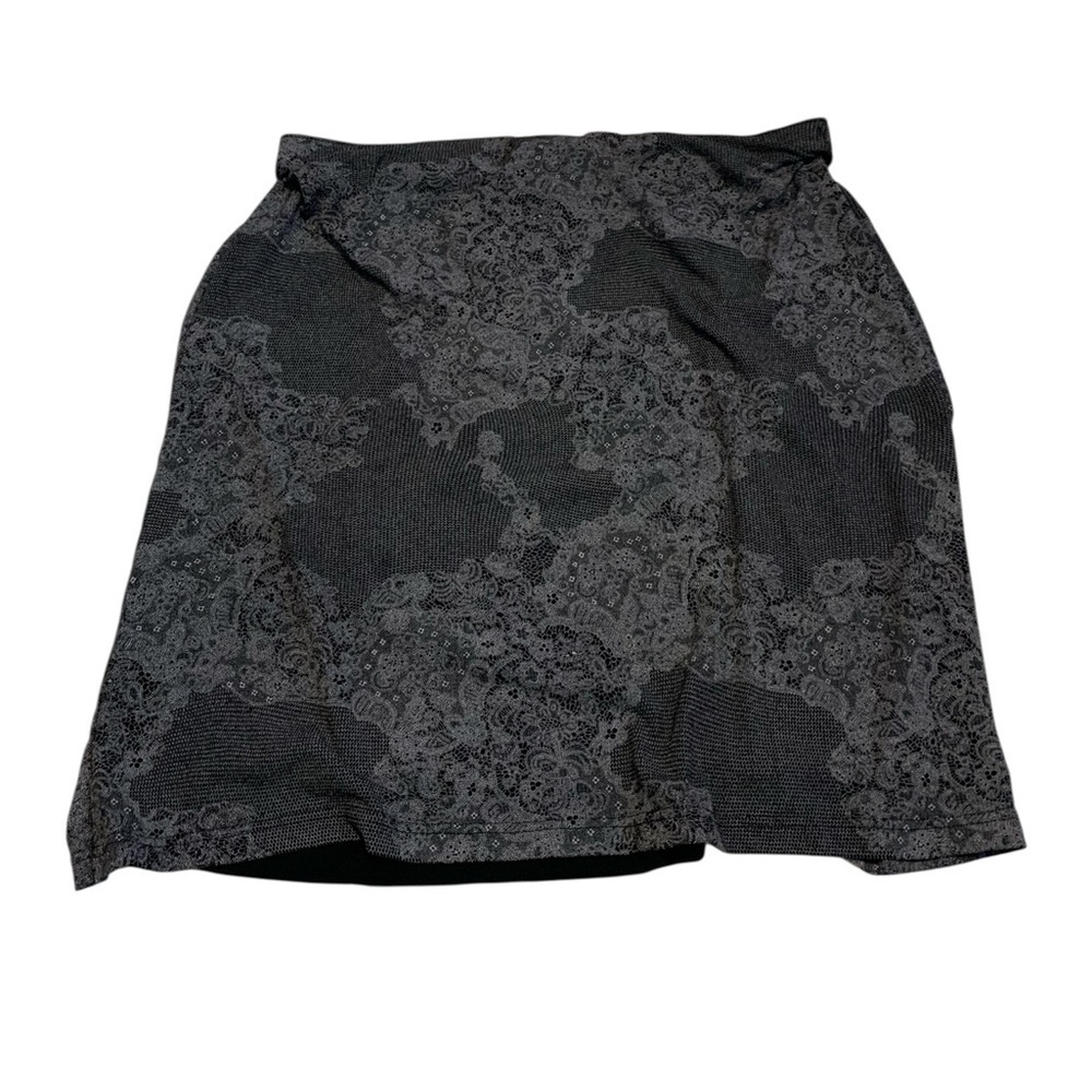 Gloria Vanderbilt Black Paisley A-Line Skirt - X-Large - 92/8 Poly Spandex